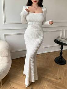 Celisse Damen Strukturiertes Strickkleid mit quadratischem Ausschnitt, Langarm, taillierter Taille und Meerjungfrau-Saum, elegant-Lässig, Herbst/Winter