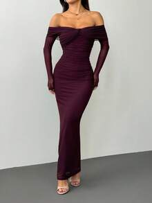 SHEIN PETITE 露肩网纱扭结褶皱连衣裙，修身剪裁，长袖，浪漫约会装扮，娇小身材亦可穿着，新年女装，感恩节女装，红色连衣裙，奢华晚礼服，优雅女士连衣裙，露肩酒红色连衣裙让您看起来更高挑、更苗条、更性感、更显气质。 - 酒紅色 - 查看 4