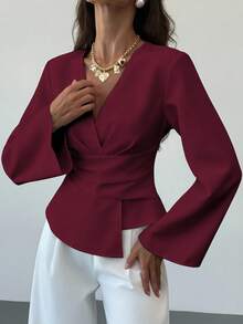 Aloruh Áo chui đầu cổ chữ V tay loe dài, viền bất đối xứng, eo nhún phong cách mới dành cho người đi làm - Màu Đỏ Sâu - Xem 6