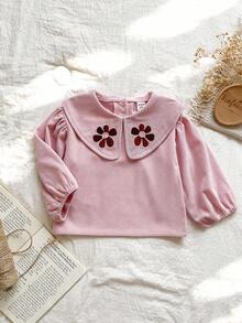 SHEIN Vintaside Kids 1 pièce Top polyvalent confortable et décontracté pour tout-petites filles, style coréen avec col à revers, broderie 3D en velours, manches longues, convient pour le port quotidien au printemps, à l'automne et en hiver