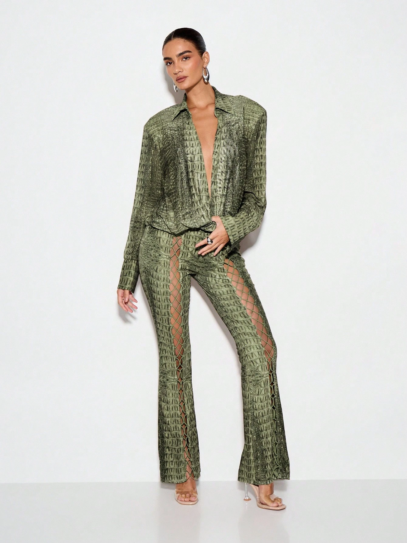 KIZN Body drappeggiato con collo alto e gambe allacciate