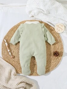 SHEIN Baby Mädchen gestrickter Rollkragen Langarm Jumpsuit mit gerüschter Blumen Dekoration, bequem für Herbst/Winter, geeignet für den Alltag, Zuhause, Ausflüge und Reisen, erhältlich in Kamel und Khaki Farben