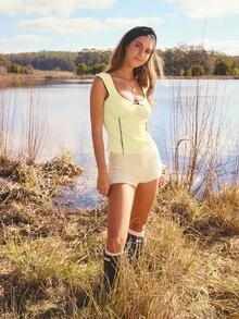 Aralina Áo thun lưới chấm bi xếp nếp phía trước dễ thương cho mùa đông/mùa hè - Màu be - Xem 6