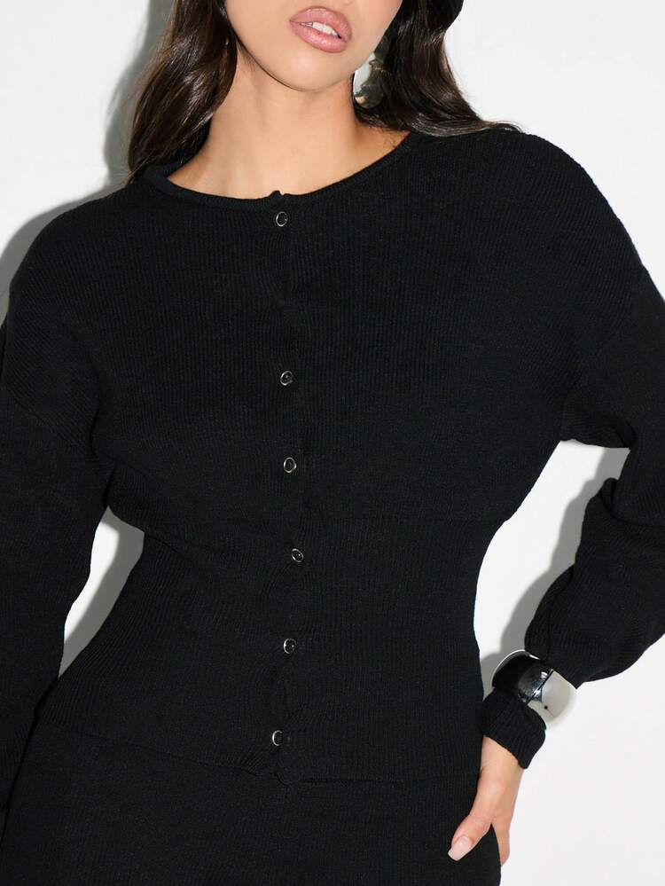 Nowoczesny kardigan z guzikami z przodu, dzianinowy sweter, krótki top, elegancki, długi rękaw, zimowa jesień, modny element warstwowy, swobodny, codzienny, dzianinowy