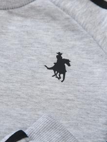 SHEIN Genkimix Kids 2 件套男童套装，休闲百搭拼接黑色条纹插肩袖灰色套头衫和运动裤组合，小男孩服装/幼儿男孩秋季服装 - 灰色 - 查看 3