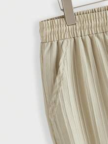 Manfinity Homme مجموعة تي شيرت تي شيرت كم قصير رقبة دائرية و شورت كاجوال أحادي اللون للرجال