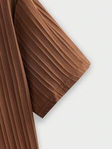 Manfinity Homme مجموعة تي شيرت تي شيرت كم قصير رقبة دائرية و شورت كاجوال أحادي اللون للرجال