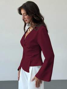 Aloruh Áo chui đầu cổ chữ V tay loe dài, viền bất đối xứng, eo nhún phong cách mới dành cho người đi làm - Màu Đỏ Sâu - Xem 4