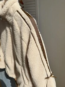 SHEIN Chaqueta casual beige esponjosa con decoración de lazo para niñas, versátil para ir y venir - Beis - Ver 4