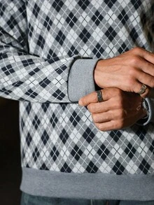 Manfinity CasualCool Sudadera de cuello redondo con estampado de cuadros jacquard para hombre, de tela suave de lana sintética, cómoda, para otoño/invierno, sudadera navideña