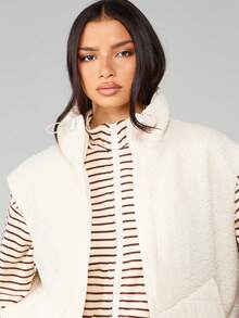MISSGUIDED 羊皮絨毛絨背心防寒背心雪絨絨絎縫無袖冬季鋪棉外套可調節抽繩寬鬆休閒紋理拉鍊前開 - 杏色 - 查看 4