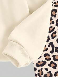 女士休闲时尚创意清爽街头时尚粉色闪亮豹纹蝴蝶结设计图形印花圆领运动衫和紧身裤套装，适合秋季 - 彩色 - 查看 5