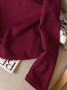 Franclia Embroidered Fashionable Minimalist Crew Neck Long Sleeve T-Shirt, Gift For Friends - Burgundy - View 3