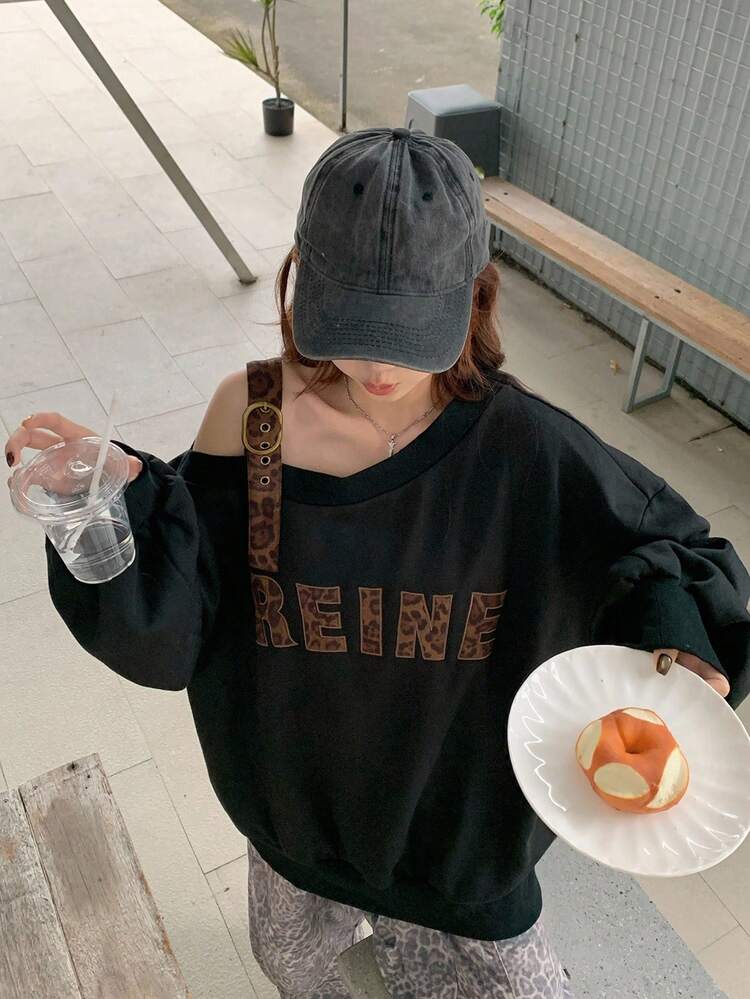Women's Leopard Print One Shoulder Korean Style Letter Casual Long Sleeve Sweatshirt, Autumn/Winter