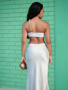 Yess Loren Elegant Pearls Beaded Strap Cross Crop Top - White - View 2