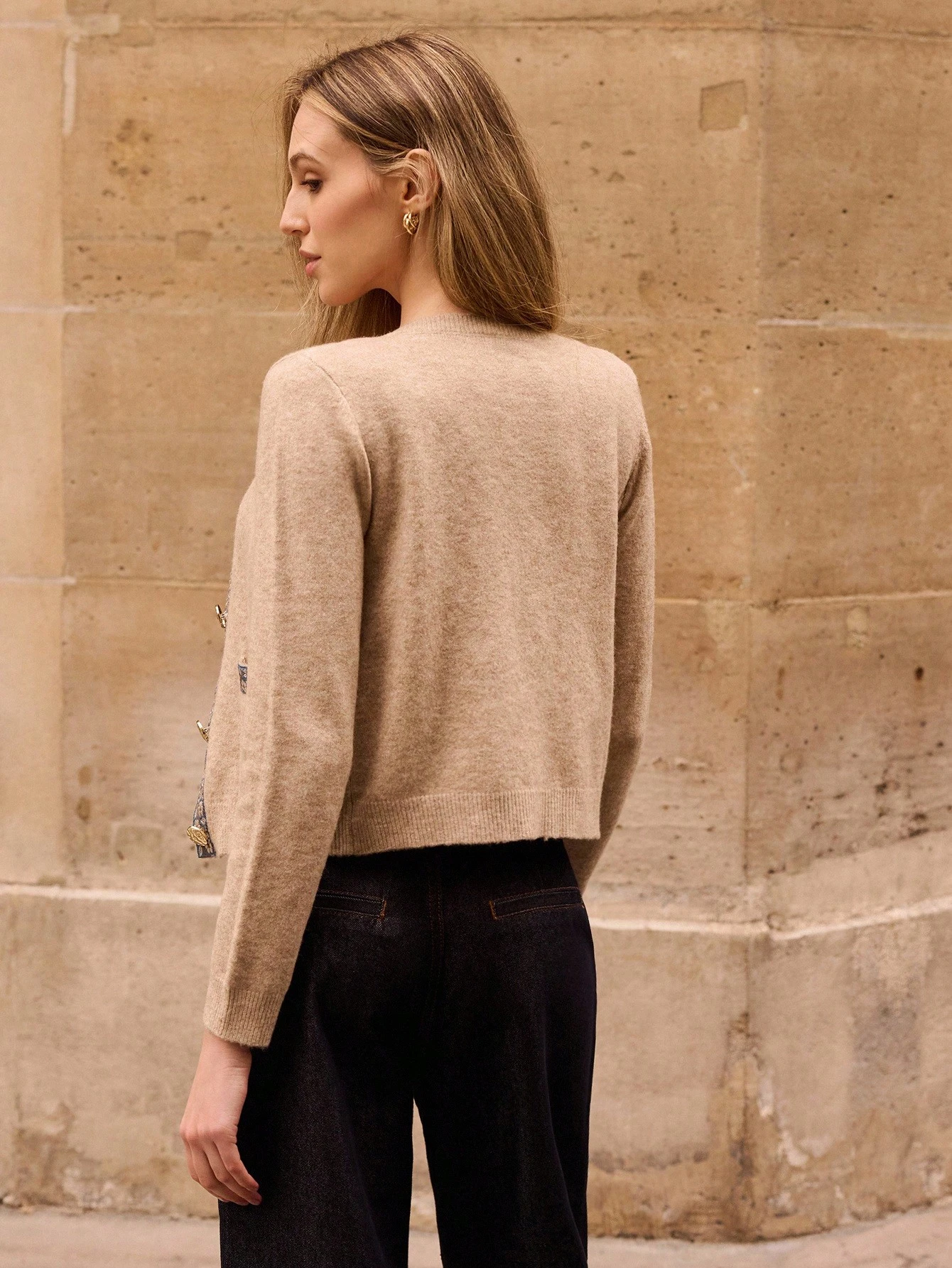 Cardigan de Tricô com Acabamento Estampado Floral e Botões Metálicos, Roupas Femininas de Outono, Conjuntos de Outono, Roupas Femininas de Outono e Inverno