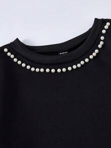 SHEIN 2 件套女式黑色套装，黑色串珠运动衫，带串珠领和袖子，黑色修身裤，时尚舒适的休闲母女装 - 黑色 - 查看 4