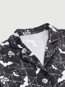 ROMWE Gothic Skull, Bat, Spider Web Print Shirt & Shorts Pajama Set - Black - View 3