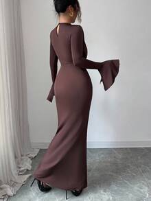 Elenzga This New Elegant And Sexy Women's Party Knittedcoffee-Colored Round-Neck Long-Sleeved Dress Withflared Cuffs And Metal Decoration Features A Fittedwaist. Lt Is Suitable For Commuting, Christmas, NewYear, Street Style, French Romance, Casual, MiddleEastern Retro Style, Afternoon Tea Parties, Parties,Thanksgiving, Back-To-School Season, Autumn Andwinter - Coffee - View 3