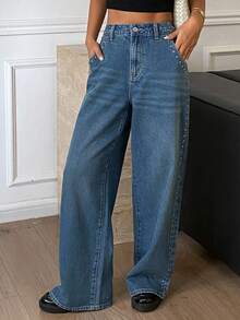 DAZY Women's Distressed Washed Rivet Decor Straight Leg Casual Jeans, Street Style, Autumn/Winter