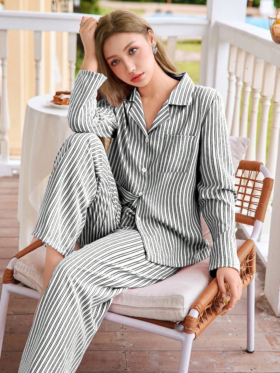 SHEIN 黑色条纹翻领上衣和裤子宽松休闲女式睡衣套装，秋冬服装 - 藏蓝色 - 查看 1