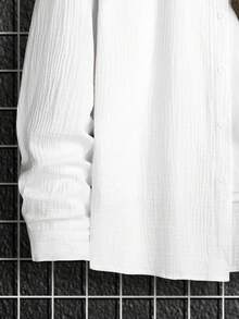 Manfinity Homme Loose Fit Men's Solid Button-Front Shirt (No Tee) - White - View 4