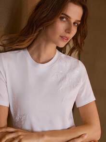 MOTF PREMIUM SEQUIN FLORAL EMBROIDERY T-SHIRT