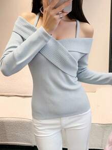 DAZY 女士秋冬休闲不对称扭纹针织上衣，高领露肩设计 - 淺藍色 - 查看 2