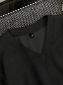 SHEIN EZwear 女士休闲简约黑色V领宽松保暖长袖卫衣，适合春、秋、冬季穿着。 - 黑色 - 查看 7