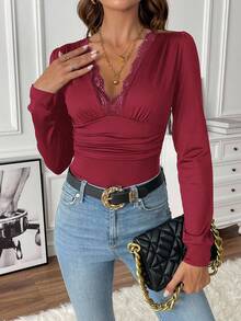 EMERY ROSE Body de mujer de unicolor con contraste de encaje, cuello en V, manga larga y drapeado sexy