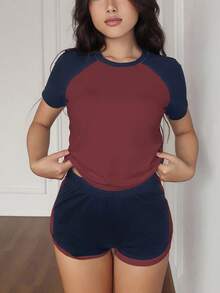 DAZY Fitted Short Contrast Color Raglan Sleeve Casual Loungewear Set Pajama - Burgundy - View 4