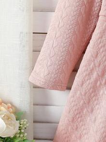 SHEIN Elladie kids 年轻女孩优雅粉色纹理面料腰部拼接白色仿毛领连衣裙，秋冬 - 藕粉色 - 查看 4