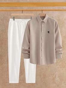 Manfinity NXTstreet 男士刺绣纽扣长袖休闲衬衫和白色长裤套装，秋季服装 - 彩色 - 查看 10