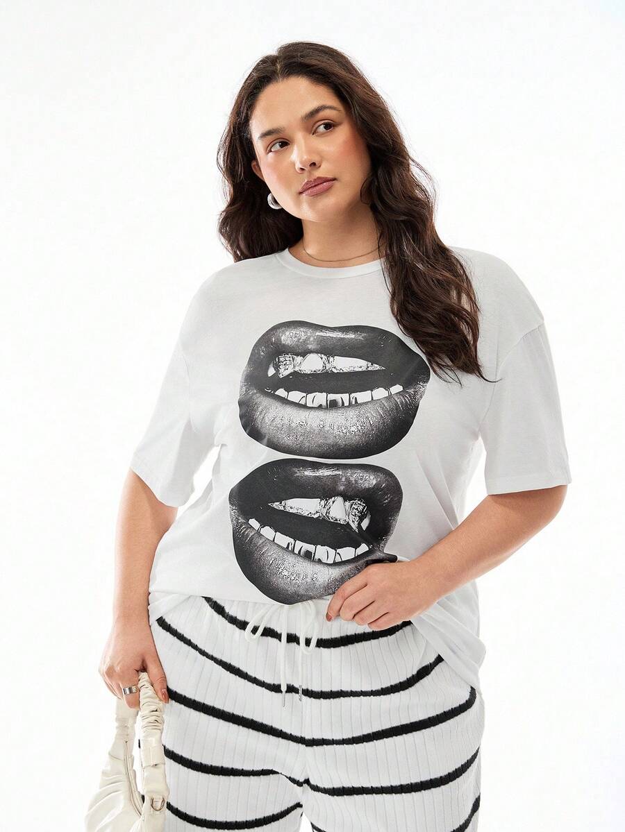 SHEIN EZwear Women's Plus Size Graphic T-Shirt, Casual Minimalist Pattern Round Neck Short Sleeve Loose Fit Plus Size Pullover Tee, Suitable For Summer - White - View 1
