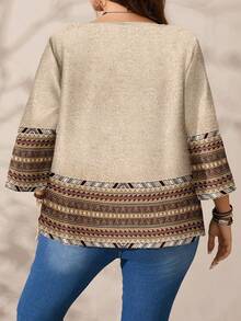 EMERY ROSE Plus Size Women Casual All-Over Print Round Neck Loose 3/4 Sleeve Shirt, ,Flower/Spring/Summer/Vacation Fall - Khaki - View 4