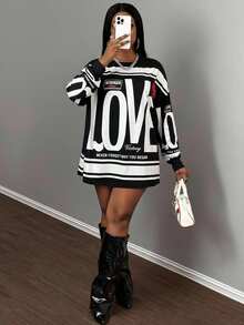 Slaydiva 休闲街头美式复古新款圆领露肩字母英文Logo印花长袖超宽松T恤裙杏色下装绿花女T恤-A - 黑與白 - 查看 4