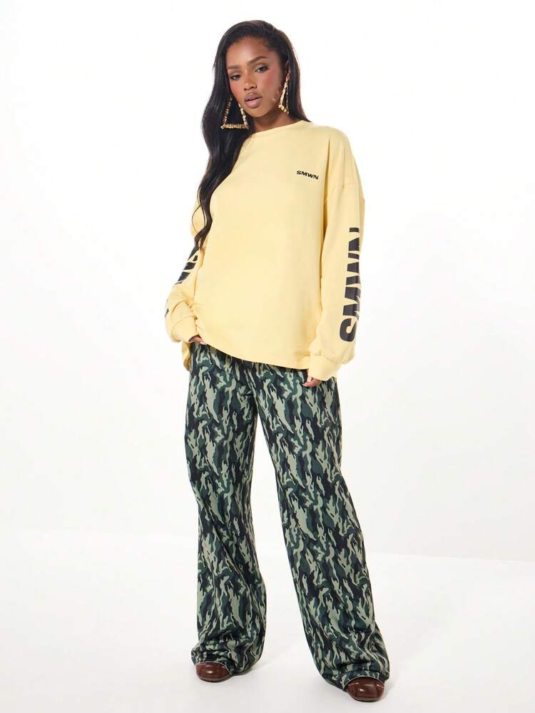 SUMWON WOMEN Oversized Camouflage Wide Leg Cargo Pants With Star Detail Patch Fall Winter Casual Street Style Slouchy Bottoms