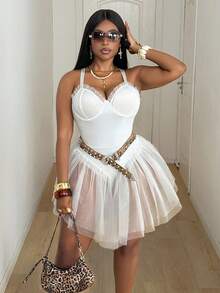 Maweii 大码女装春夏新年白色蕾丝性感镂空系带前卫法式休闲年轻时尚弹力针织百搭舒适打底连衣裙，性感社交活动/假日装扮，黑色正式连衣裙，年轻优雅性感拼接上衣，性感假日/社交装扮，白色衬衫，白色连体裤，白色文胸，修身透视露肩纯色 - 白色 - 查看 5