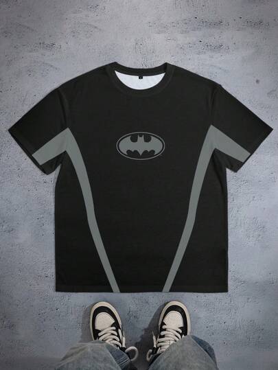 BATMAN X SHEIN Camiseta de manga corta de cuello redondo con estampado de murciélago de color contrastante, casual para hombre, verano