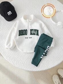 SHEIN Babygirl 可爱休闲羊毛字母图案卫衣和裤子套装 - 白色 - 查看 2