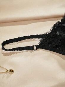 Charlaine 花卉蕾丝丁字裤性感内衣 - 黑色 - 查看 4