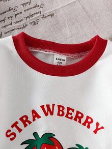 SHEIN 2件套女婴春秋草莓字母印花长袖上衣+全套草莓印花牛仔裤套装 - 白色 - 查看 8