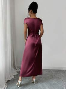Rafferiza Váy satin tay ngắn cổ lọ buộc dây thanh lịch dành cho nữ khi đi hẹn hò/đi làm - Màu Đỏ Sâu - Xem 2