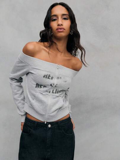 TypaGal Women's Casual Fashion Street Letter Print Off-Shoulder Zipper Front Cropped Top, Spring/Autumn