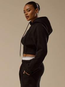 MUSERA ESSENTIALS 短款束腰宽松连帽卫衣，返校休闲日常基础款卫衣 - 黑色 - 查看 3