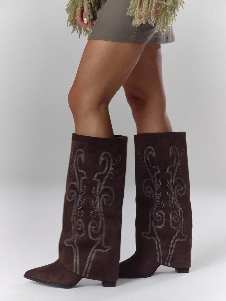 MUSERA 棕色绒面革翻边刺绣高跟牛仔靴 - 棕色 - 查看 1