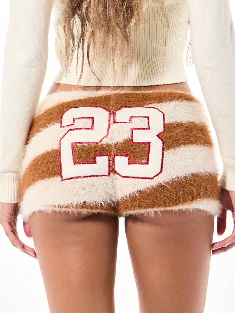 SUMWON WOMEN Flauschige, gestreifte Mini-Shorts mit Zahlendruck