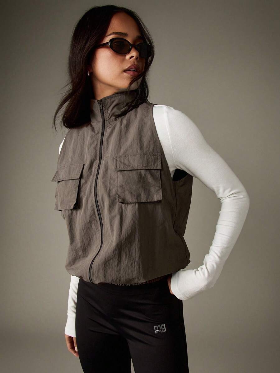 MISSGUIDED Utility Vest With Cargo Pockets Zip Front Sleeveless Jacket For Layering Fall Winter Outerwear