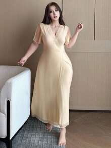 Dazy Plus 大码女式撞色蕾丝优雅中长睡袍 - 杏色 - 查看 8