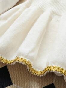 Franclia Eleganter und modischer Pullover für Damen in Weiß mit halbhohem Kragen, Pailletten, gestreiften Schultern, langen Ärmeln, schmaler Taille und Lotusblatt-Saum. Herbst, Winter, Herbstkleidung für Damen, Winterkleidung, Nationalfeiertag, Neujahr, Ausgehen, Oberteile für Damen, Abschluss, elegant, modisch, lässig, Pendeln, Business, Büro, tägliche Freizeit, All-Match-Temperament, urbane Lehrer-Berufskleidung